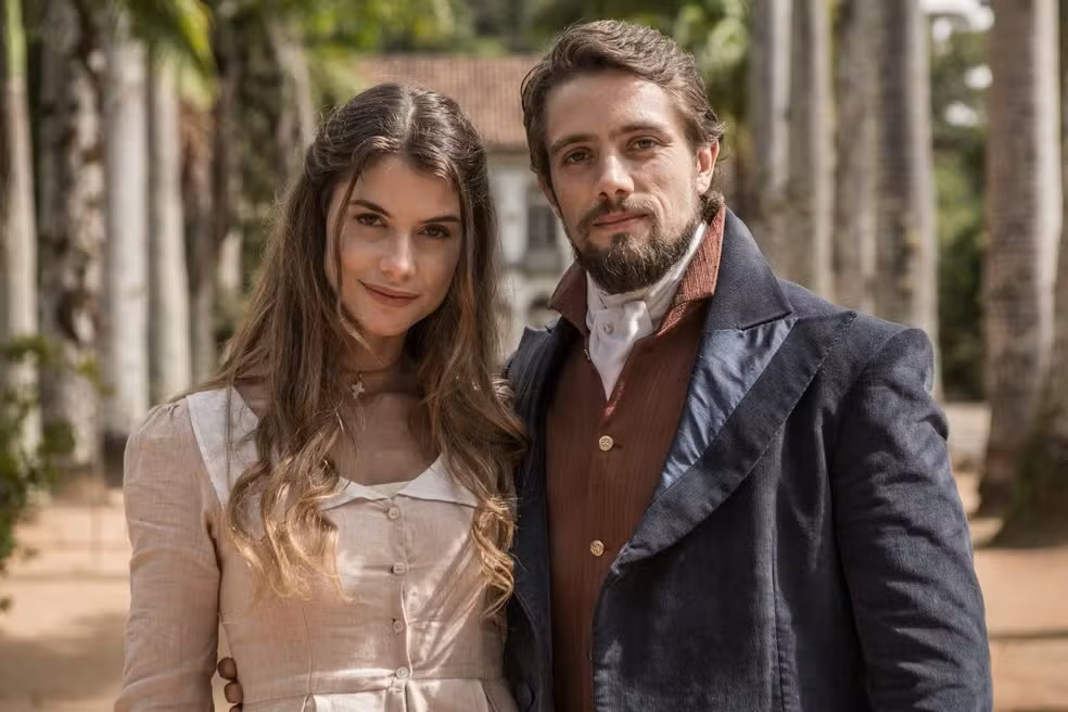 Lívia e Felipe em Além do Tempo (Divulgação / Globo)