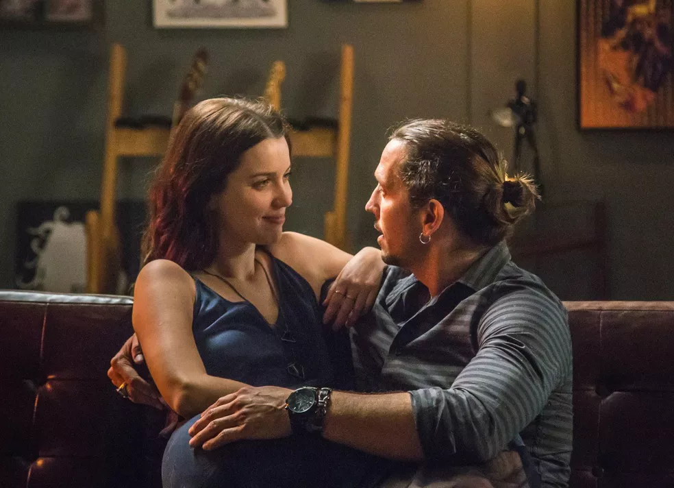 Julia e Gui em Rock Story (Divulgação / Globo)