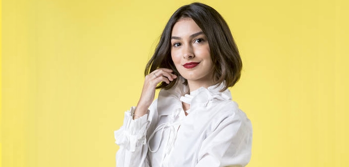 Larissa (Marina Moschen) – Personagens de “Verão 90”