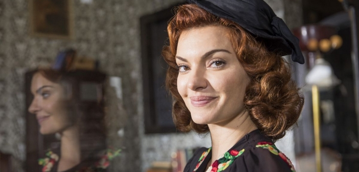 Karine (Mayana Neiva) – Personagens de “Éramos Seis”