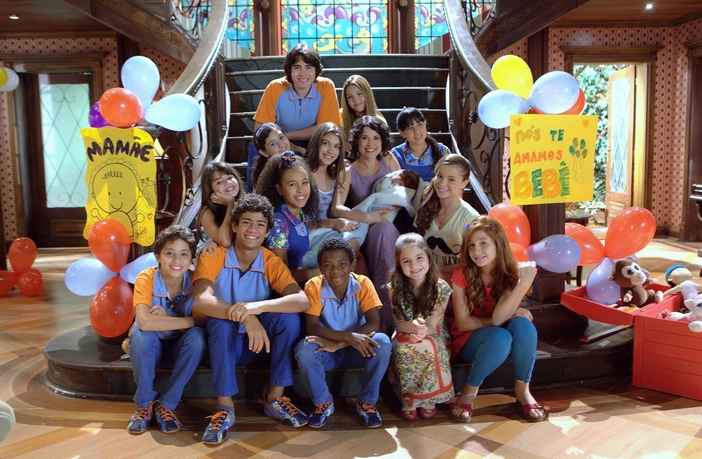 Audiências 25/02: Chiquititas tem melhor quinta dos últimos três meses Elenco de Chiquititas (Divulgação / SBT)