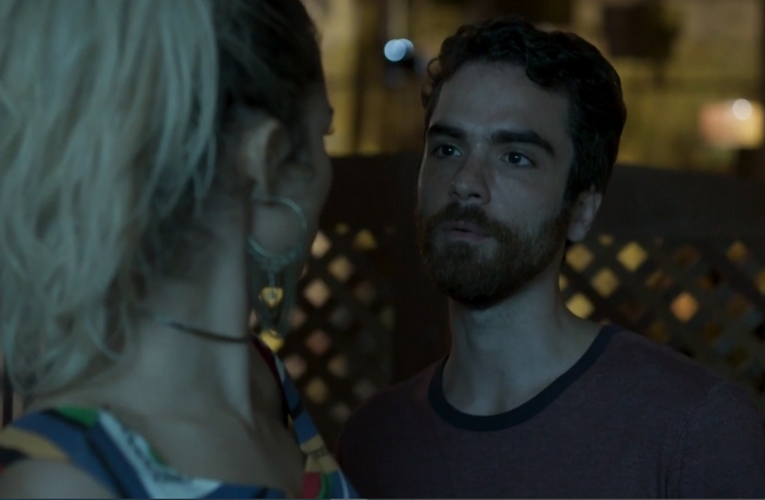 Pega Pega: Wanderley e Sandra Helena ficam constrangidos ao serem apresentados Sandra Helena e Wanderley em Pega Pega (Reprodução / Globo)