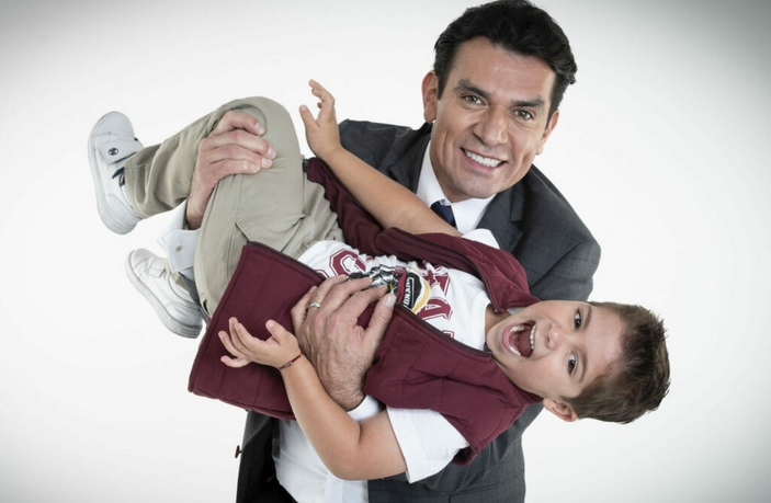Ernesto e Nicolas em Te Dou A Vida (Divulgação / SBT / Televisa)
