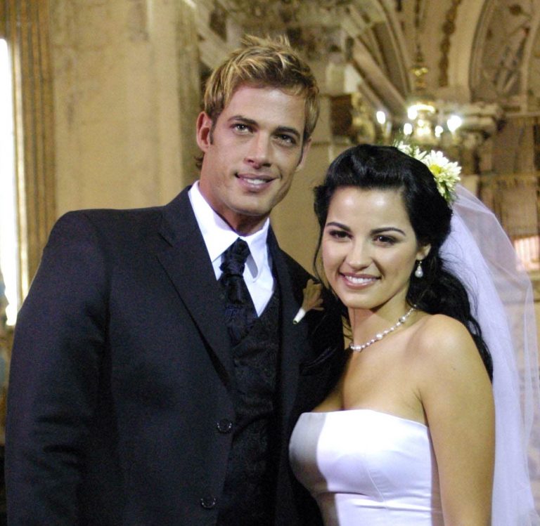 João Miguel e Malu em Cuidado Com O Anjo (Divulgação / Televisa)