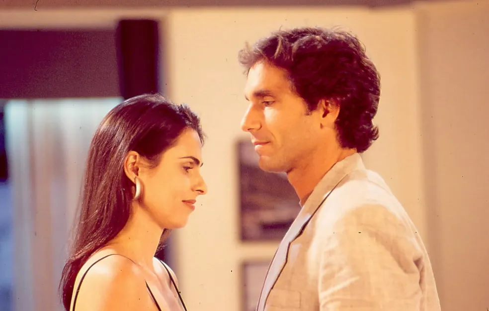 Letícia e François em Tropicaliente (Divulgação / Globo)